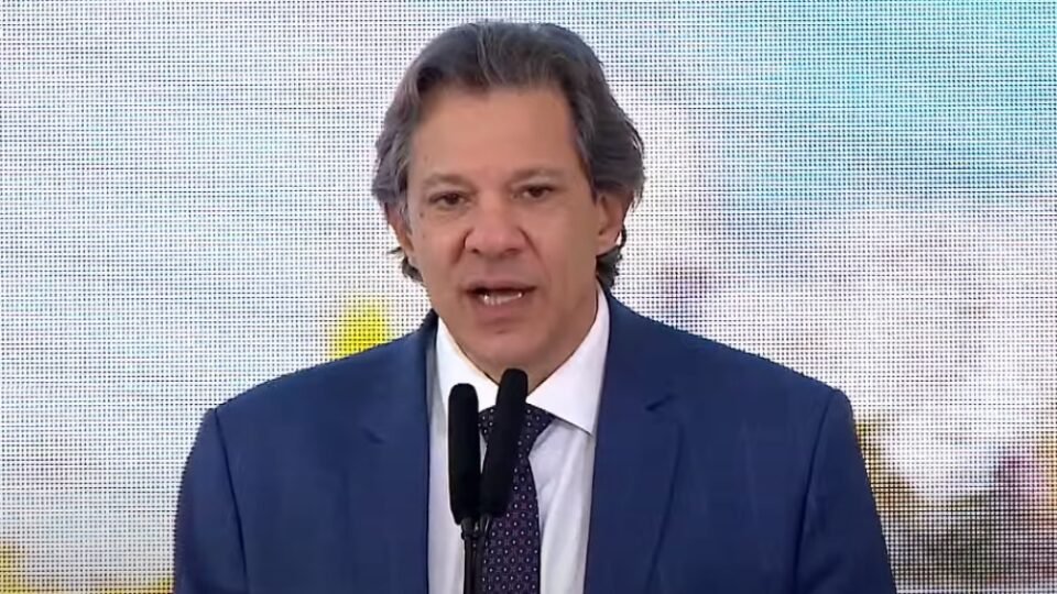 haddad-contraria-padilha-e-diz-que-isencao-do-ir-ate-r$-5-mil-sai-antes-do-carnaval